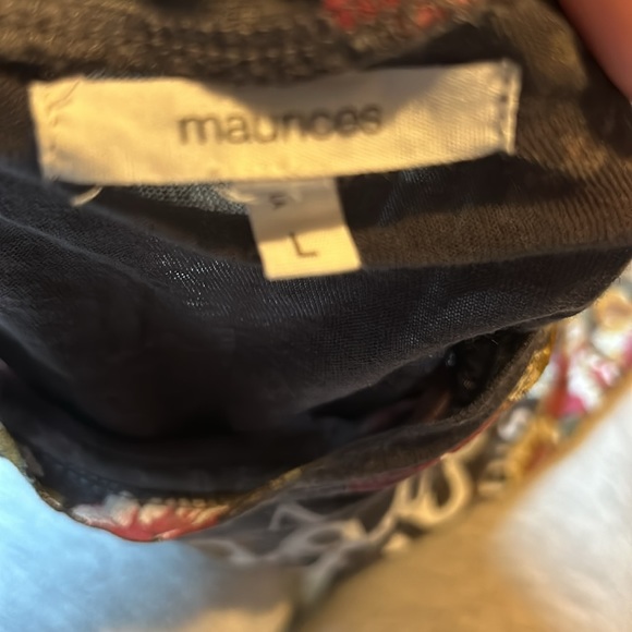 Maurices size large top - Picture 3 of 3